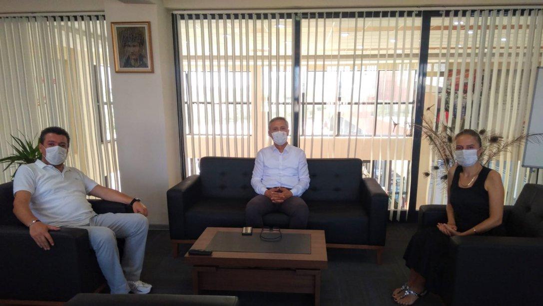 İlçe Milli Eğitim Müdürümüz Mahmut YENEN iadei ziyarette bulundu.
