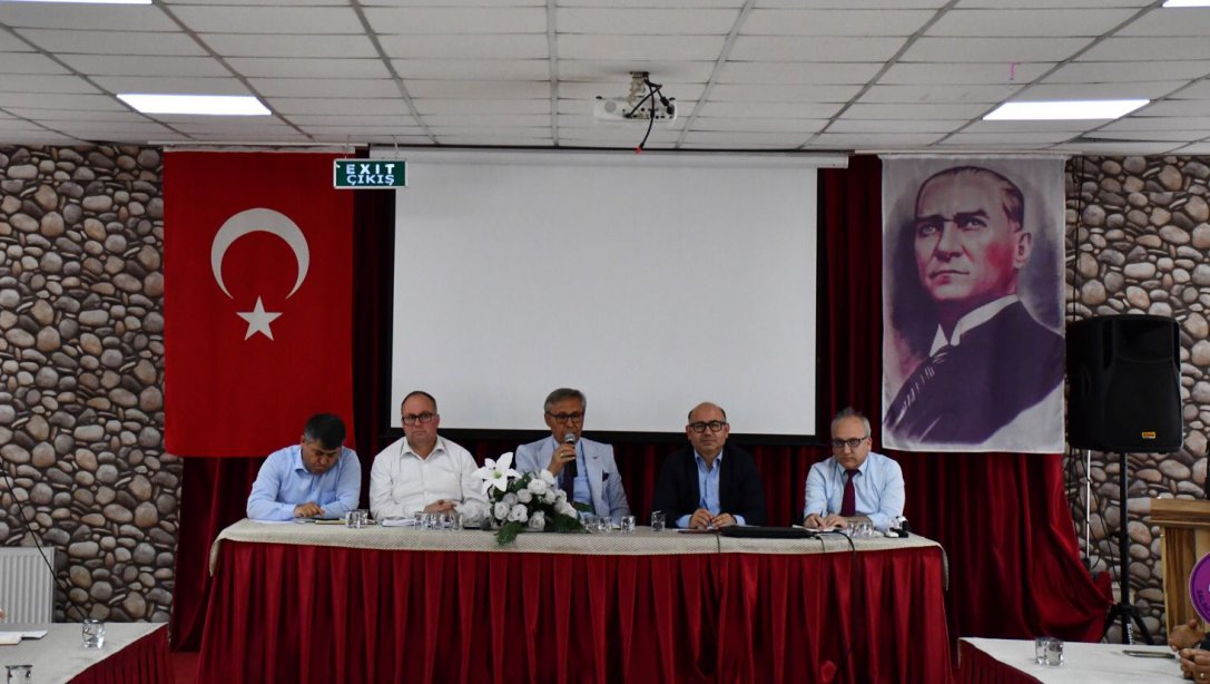 Mayıs Ayı Müdürler Toplantısı Milli Eğitim Müdürümüz Mahmut YENEN Başkanlığında Yapıldı