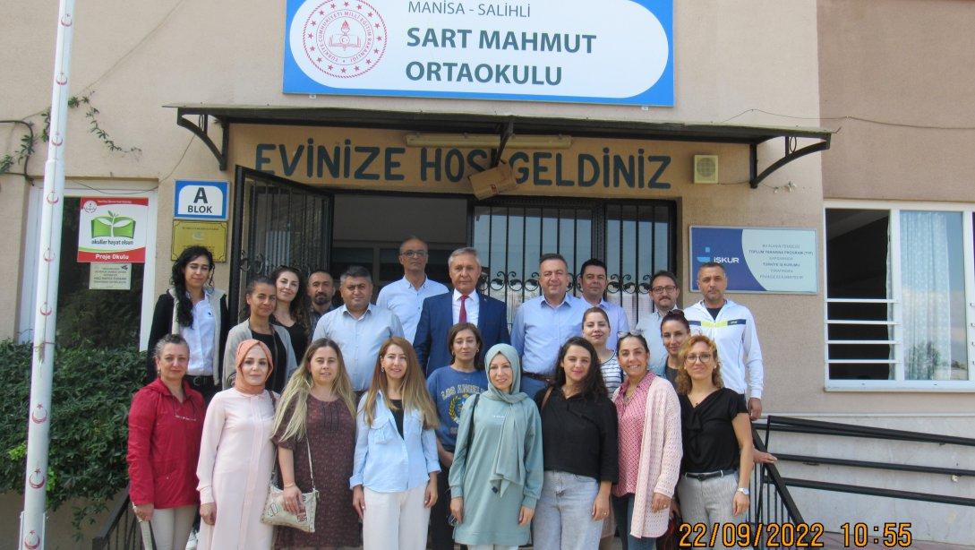 Sart Mahmut Ortaokuluna İlçe Milli Eğitim Müdürümüz Mahmut YENEN'den Ziyaret