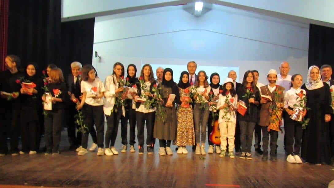 Şahin Şen Kız  İmam Hatip Ortaokulundan Mevlid-i Nebi Haftası Kapsamında Kutlama Programı