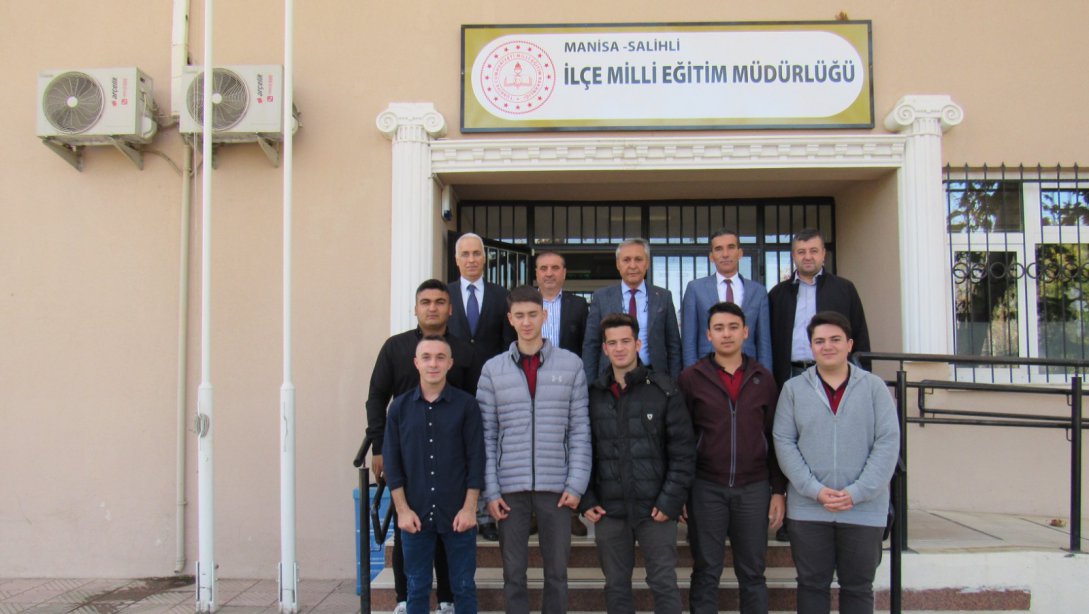 İlçemiz Borsa İstanbul MTAL Müdür Yardımcısı, Meslek Dersleri Öğretmenlerimiz ve Öğrencilerimiz, İlçe Milli Eğitim Müdürümüz Mahmut YENEN'i Ziyaret Ettiler