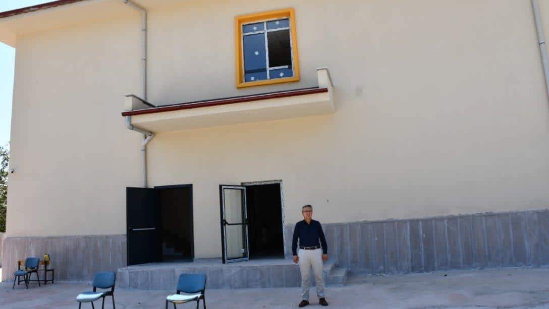 Milli Eğitim Müdürümüz Mahmut YENEN, yapımı bitmek üzere olan Yılmaz Anaokulu inşaatını ziyaret etti